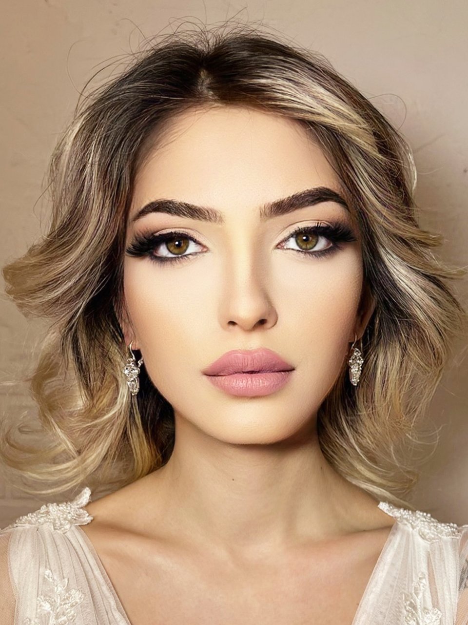 modern-duruslu-minimal-gelin-kupesi-1-1